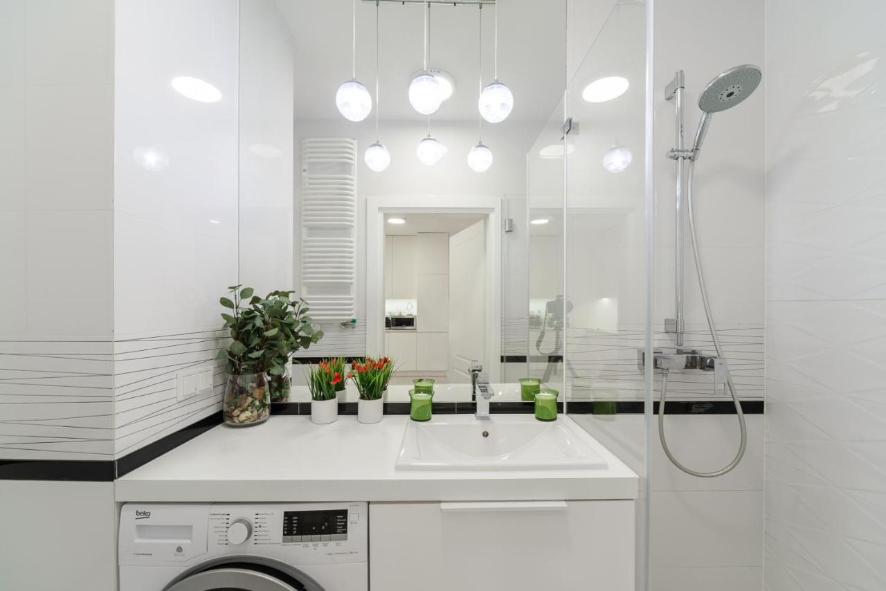 Luxury Apartment On Grzybowska Street 바르샤바 외부 사진